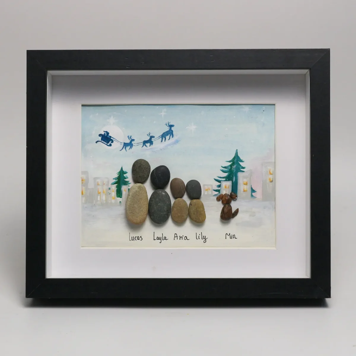 Personalised Christmas Family Pebble Art, Pebble Art Christmas, Custom Family with Pets, Pebble Art Gift, Christmas Eve Family Pebble Frame - Image 4