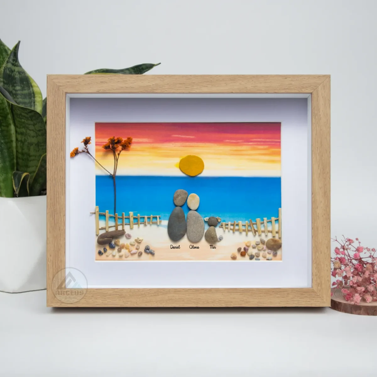 XNJPG AMZ00367-05 Personalized Couple On The Beach Pebble Art, Gift for Wedding Anniversary, Gift for Couple, Love Pebble Art Gift, Pebble Painting - Image 1
